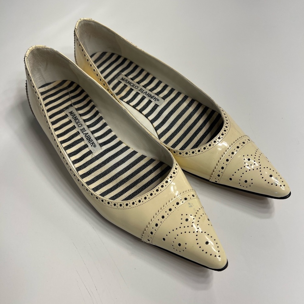 Manolo Blahnik Point Toe Cream Flats
